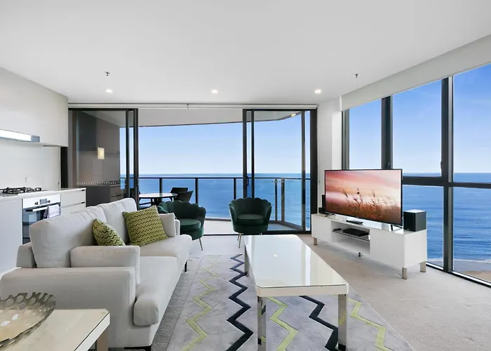 Wonderful 2-Bed With Pool, Gym & Scenic Views
