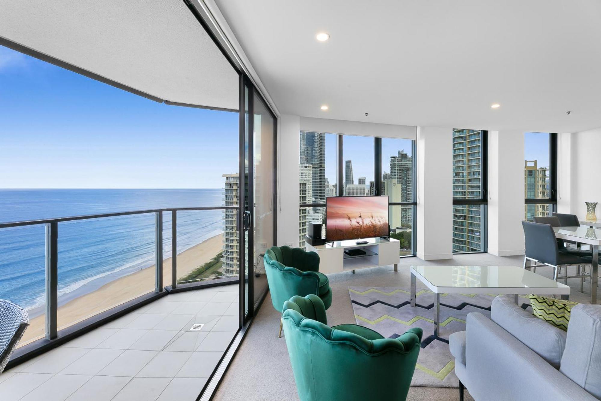 Apartment Wonderful 2-bed With Pool, Gym & Scenic Views